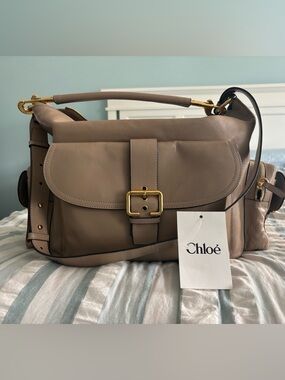 Large Camera Bag in Shiny Buffalo Leather great condition